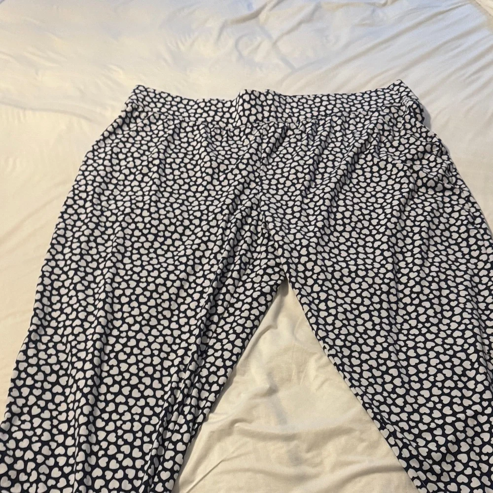 3 Piece Heart Patterned Lands End Lounge Set